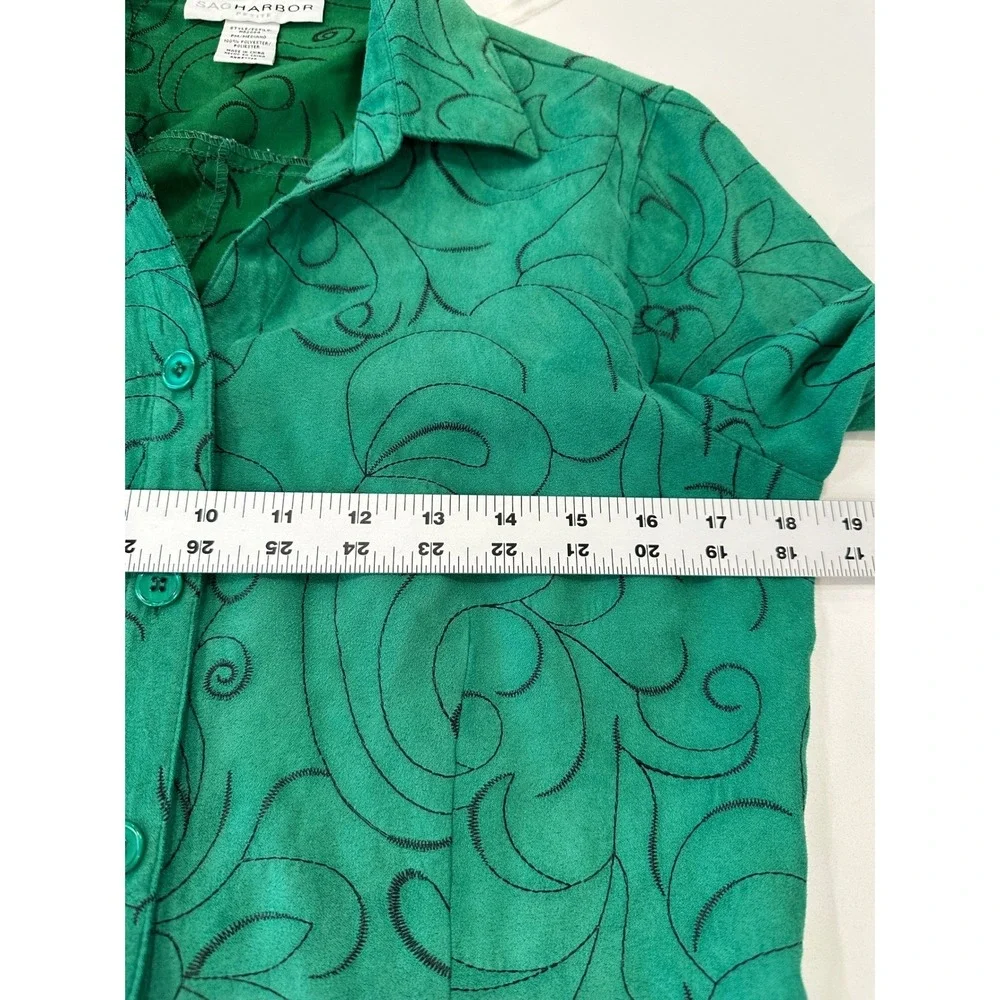 Sag Harbor Green Embroidered Swirl Button Down Sueded Shirt Sz Petite Medium Top